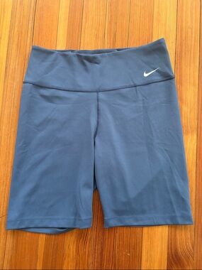 Nike Women’s Slate Blue Mid-Rise Bike Shorts